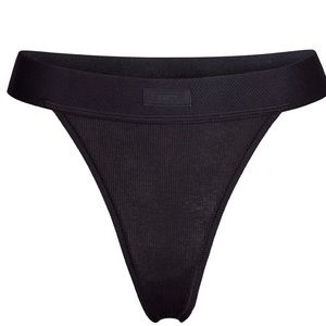 SKIMS - NWT _ COTTON RIB THONG